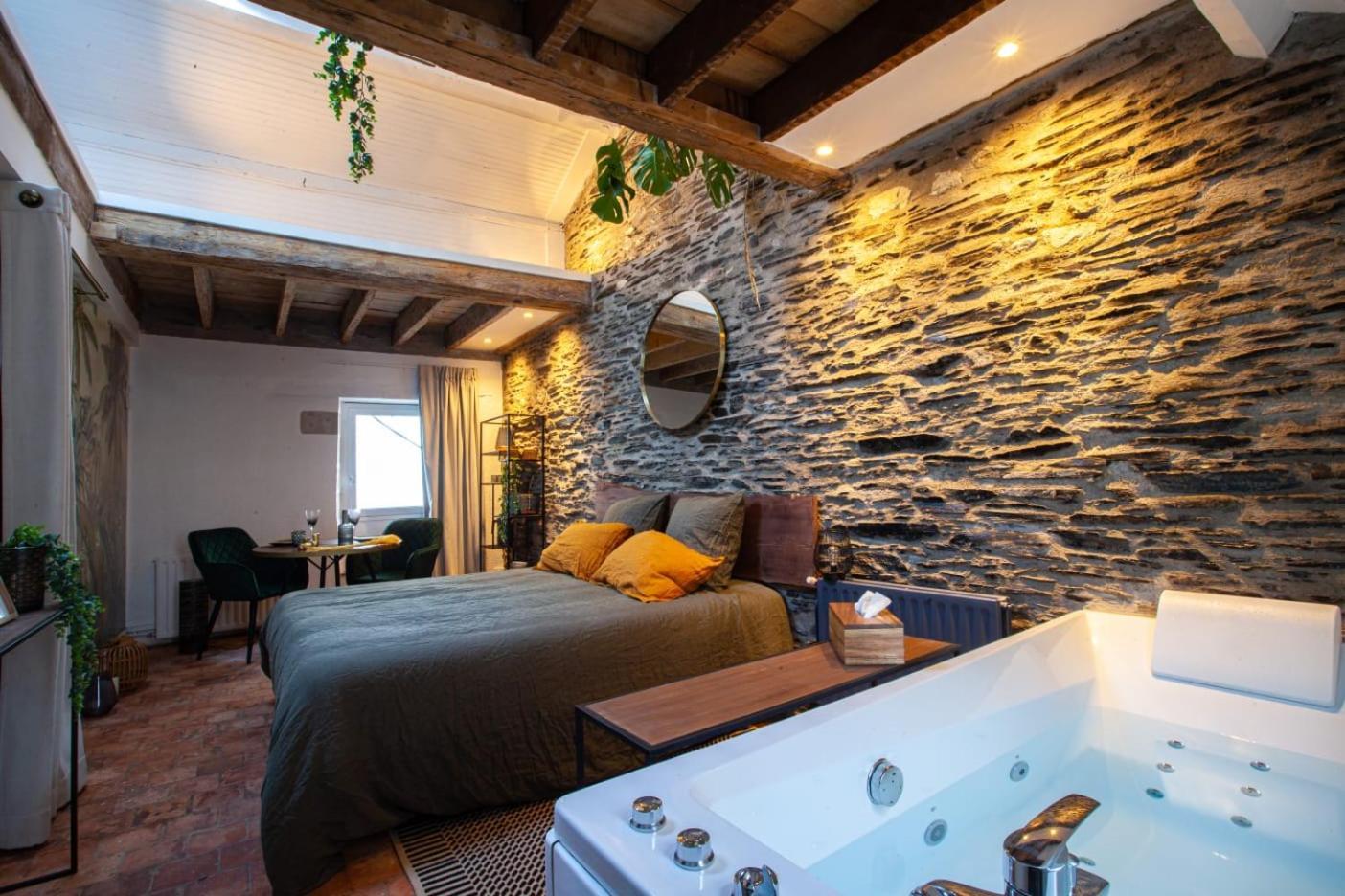 Love Room Boheme Les Petits Plaisirs Angers Eksteriør bilde